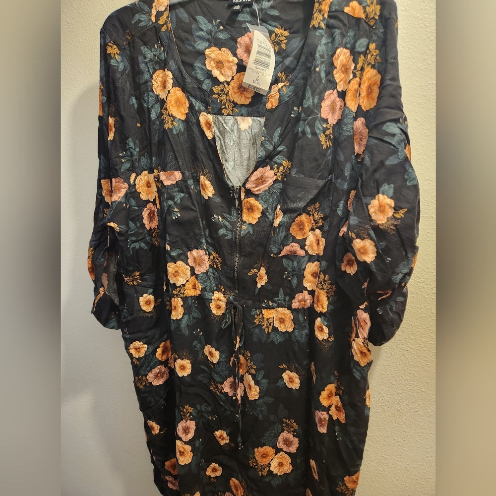 Torrid beautiful  3/4 sleeve dress with pockets